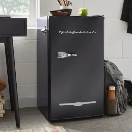 Frigidaire-kitchen