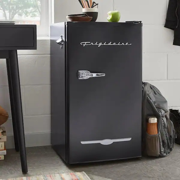 Frigidaire-kitchen